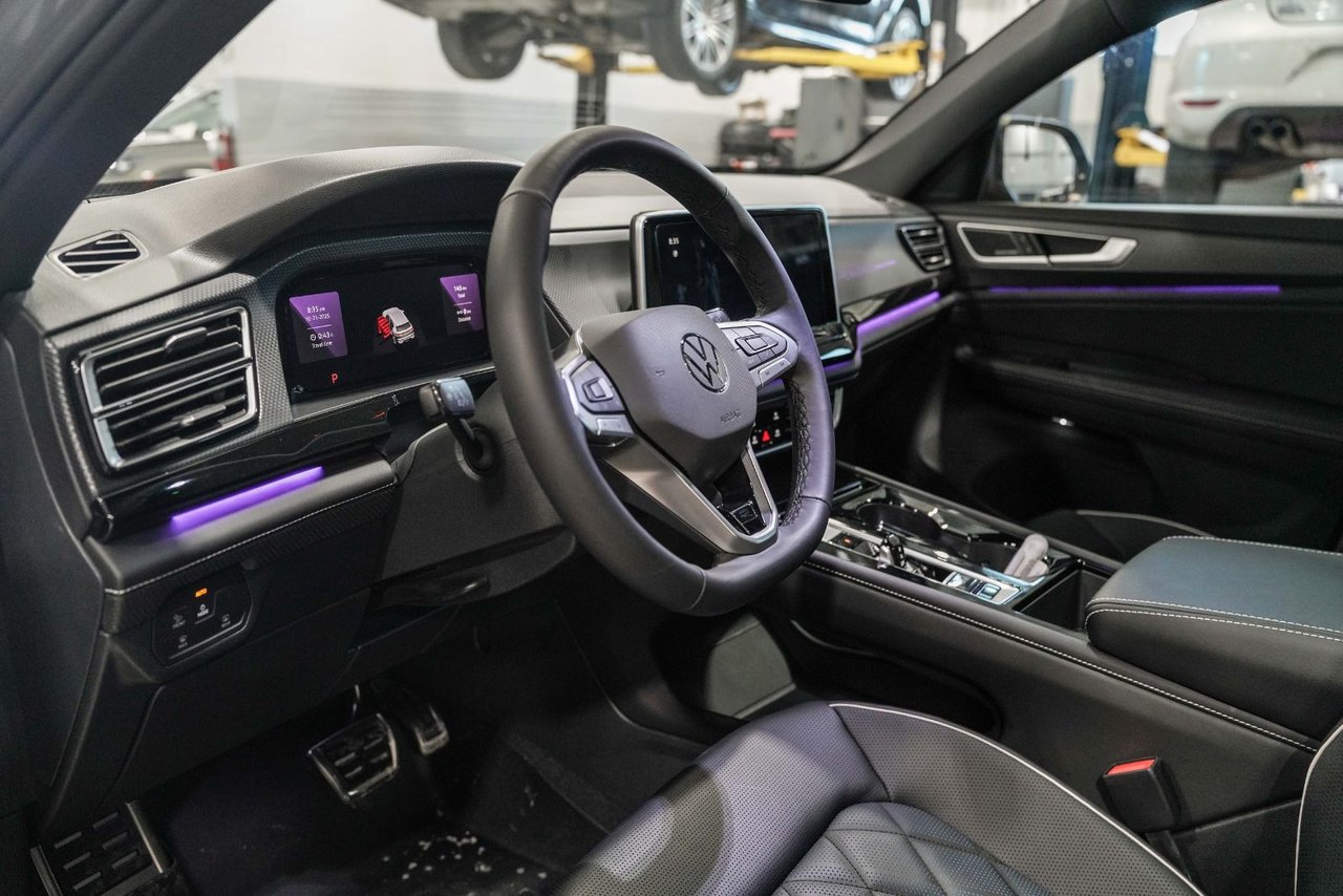 2025 Volkswagen Atlas Cross Sport Execline