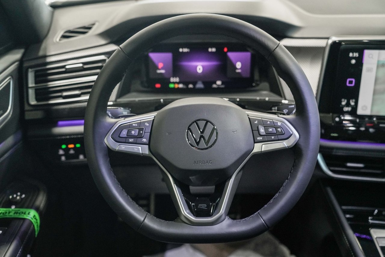 2025 Volkswagen Atlas Cross Sport Execline