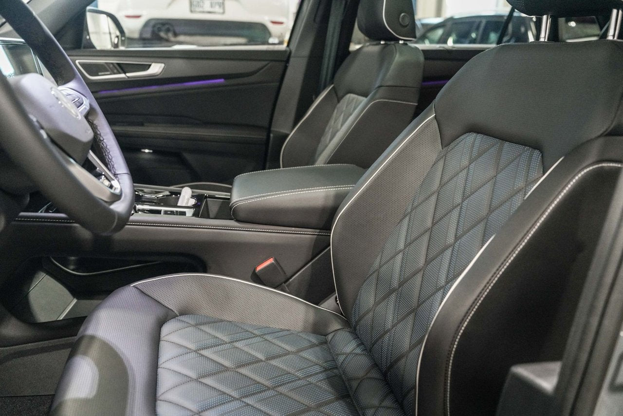 2025 Volkswagen Atlas Cross Sport Execline