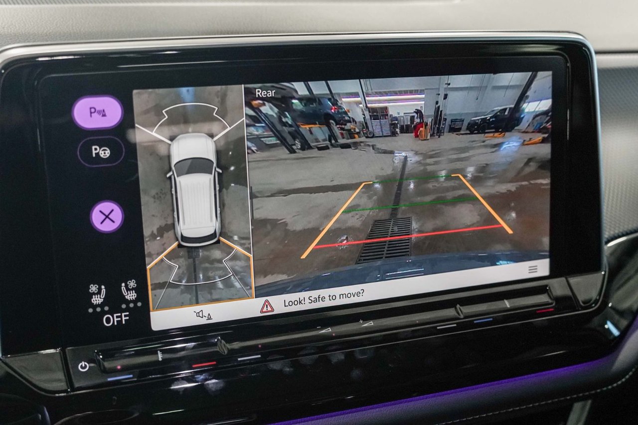 2025 Volkswagen Atlas Cross Sport Execline