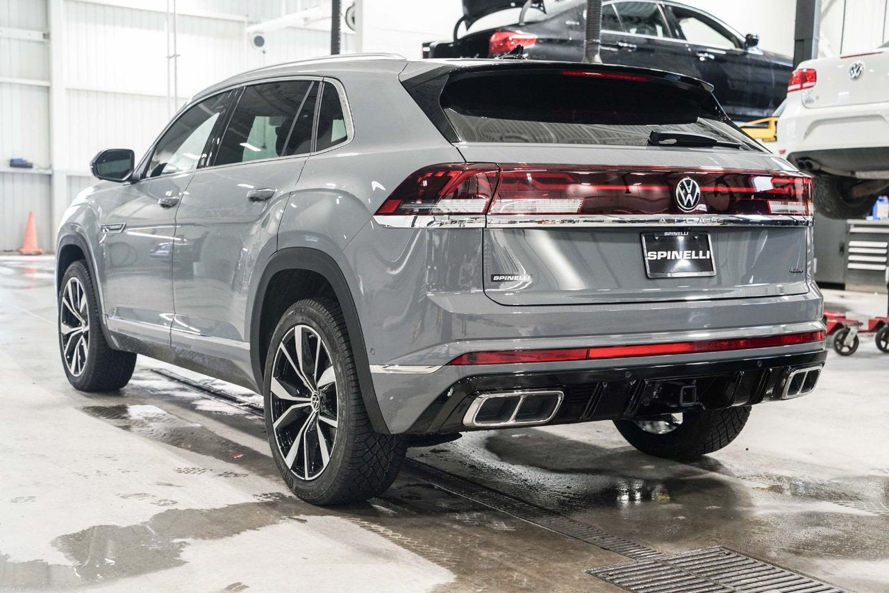 2025 Volkswagen Atlas Cross Sport Execline