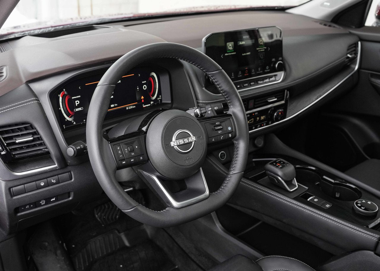 2023 Nissan Rogue Platinum AWD+CAM.360+NAV+CUIR+TOIT.PANO+CARPLAY