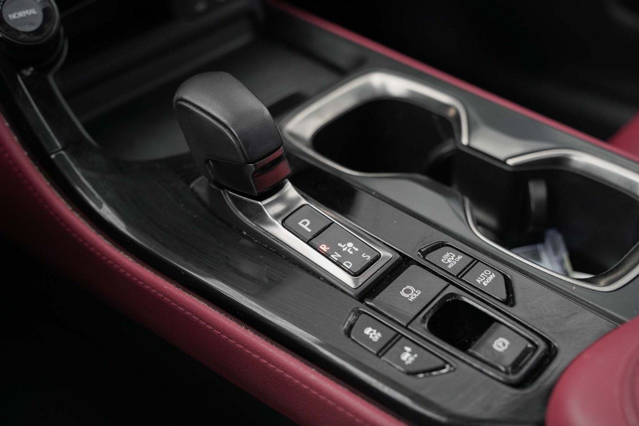 2025 Lexus NX 450h+ 450h+ DEMO ULTRA PREMIUM HYBRIDE BRANCHABLE CUIR