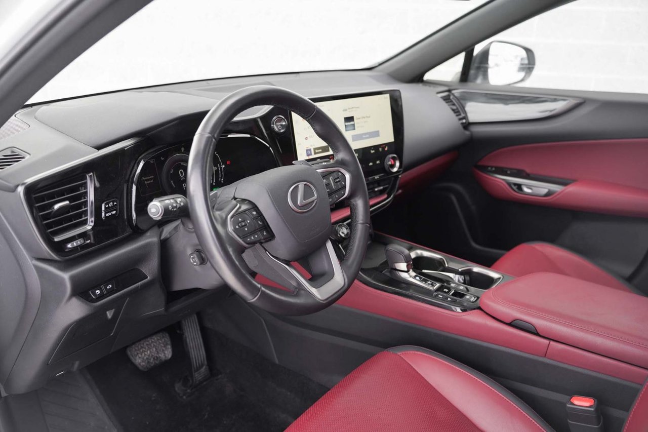 2025 Lexus NX 450h+ 450h+ DEMO ULTRA PREMIUM HYBRIDE BRANCHABLE CUIR