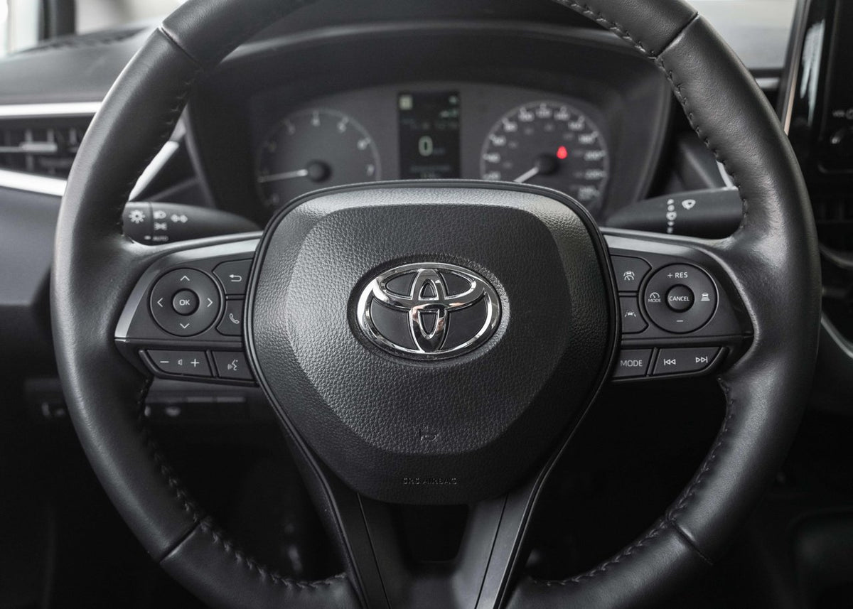 2025 Toyota Corolla LE UPGRADE
