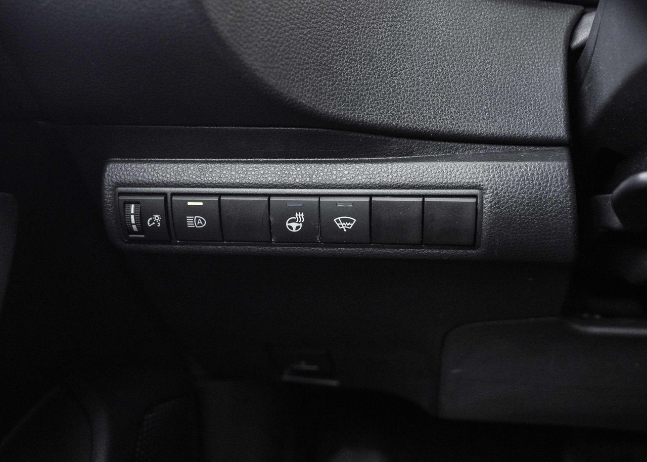 2025 Toyota Corolla LE UPGRADE