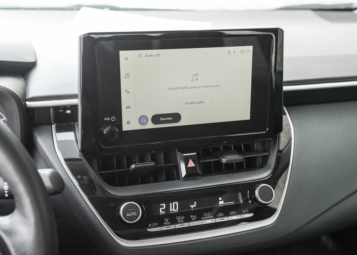 2025 Toyota Corolla LE UPGRADE