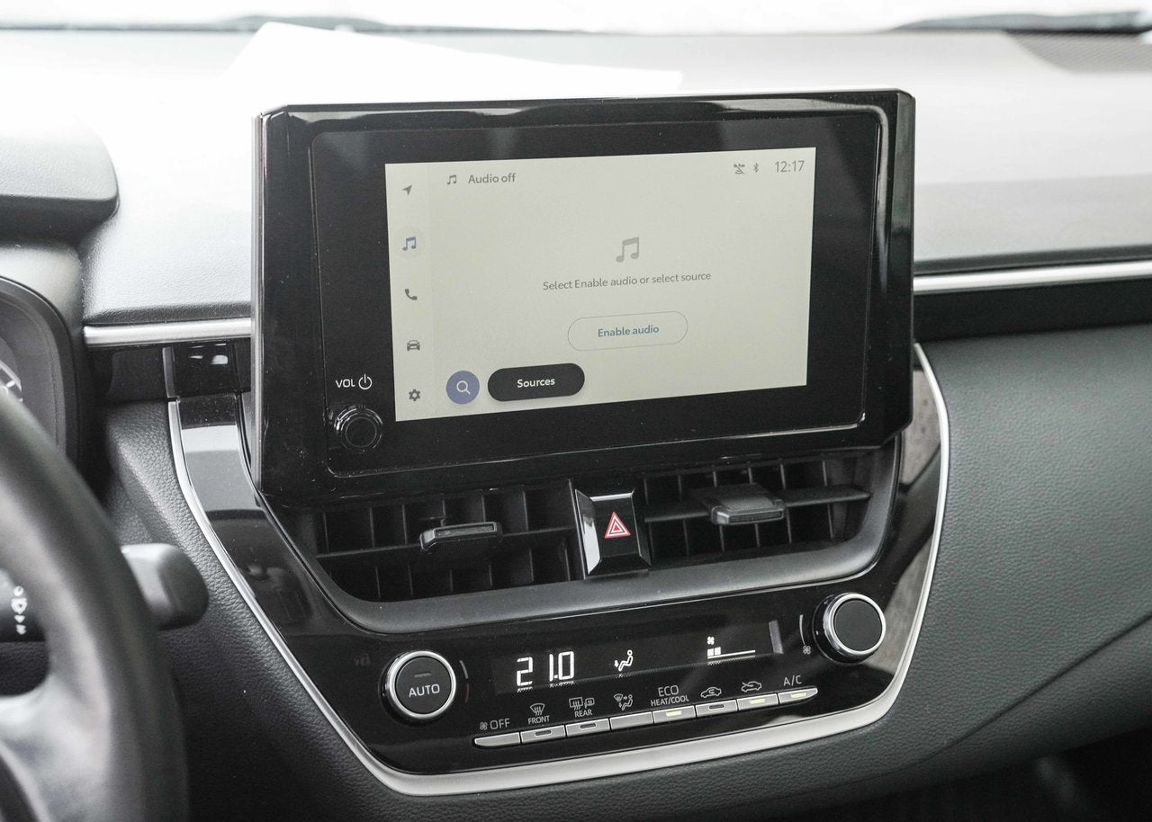 2025 Toyota Corolla LE UPGRADE