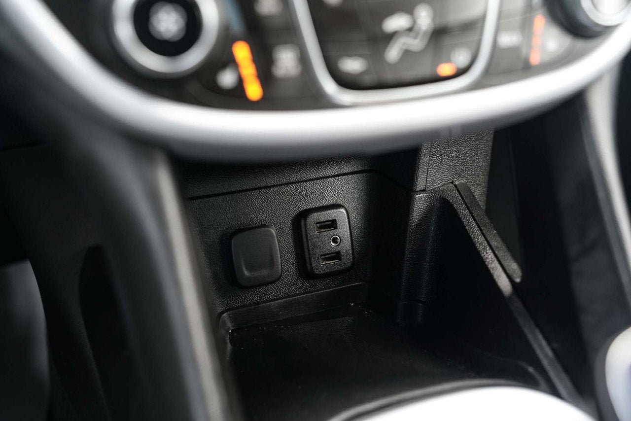 2018 Chevrolet Volt LT; PLUG IN CAMERA SIEGES CHAUFFANT *GARANTIE*