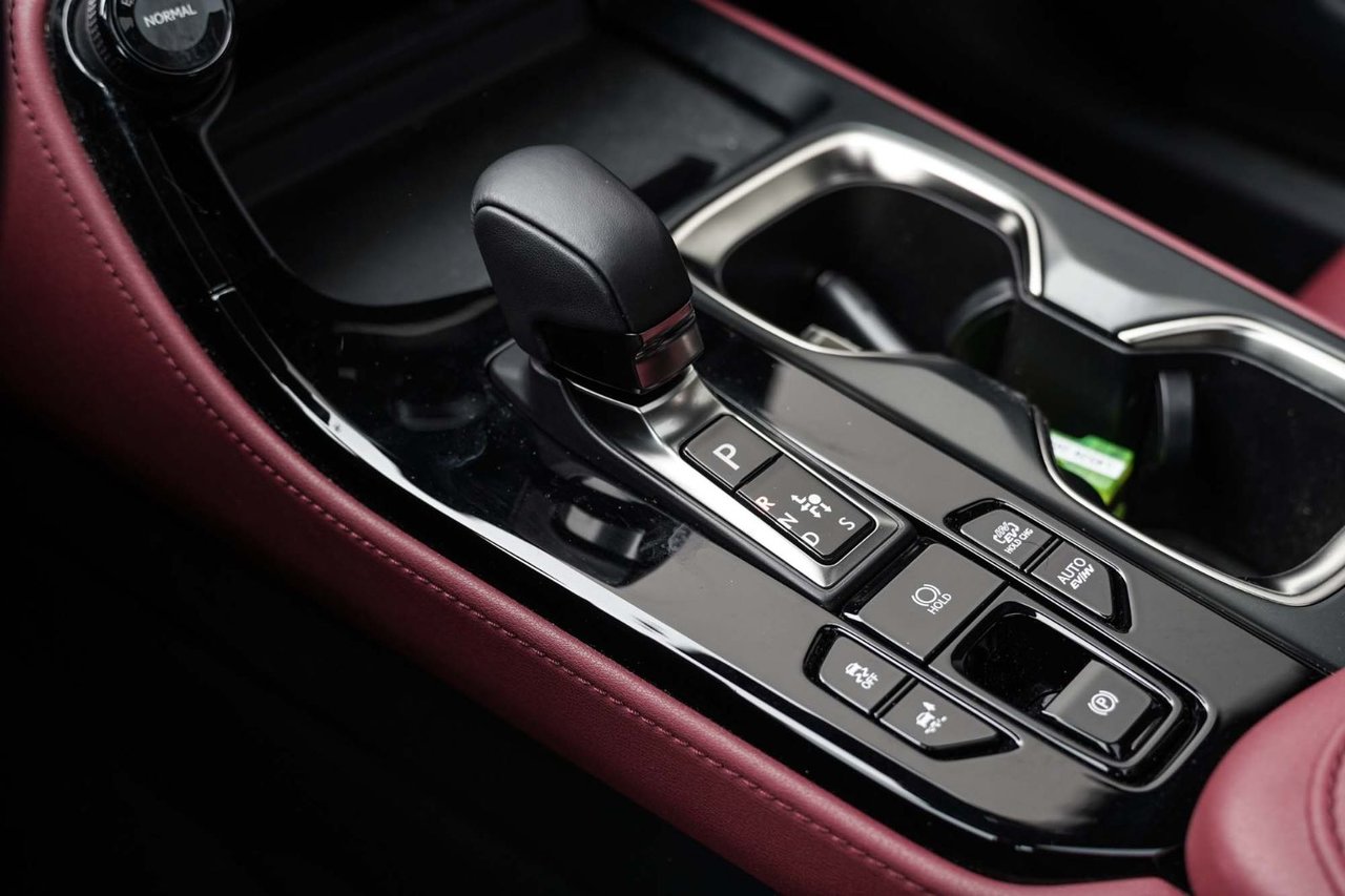 2025 Lexus NX 450h+ 450h+ DEMO ULTRA PREMIUM HYBRIDE BRANCHABLE CUIR