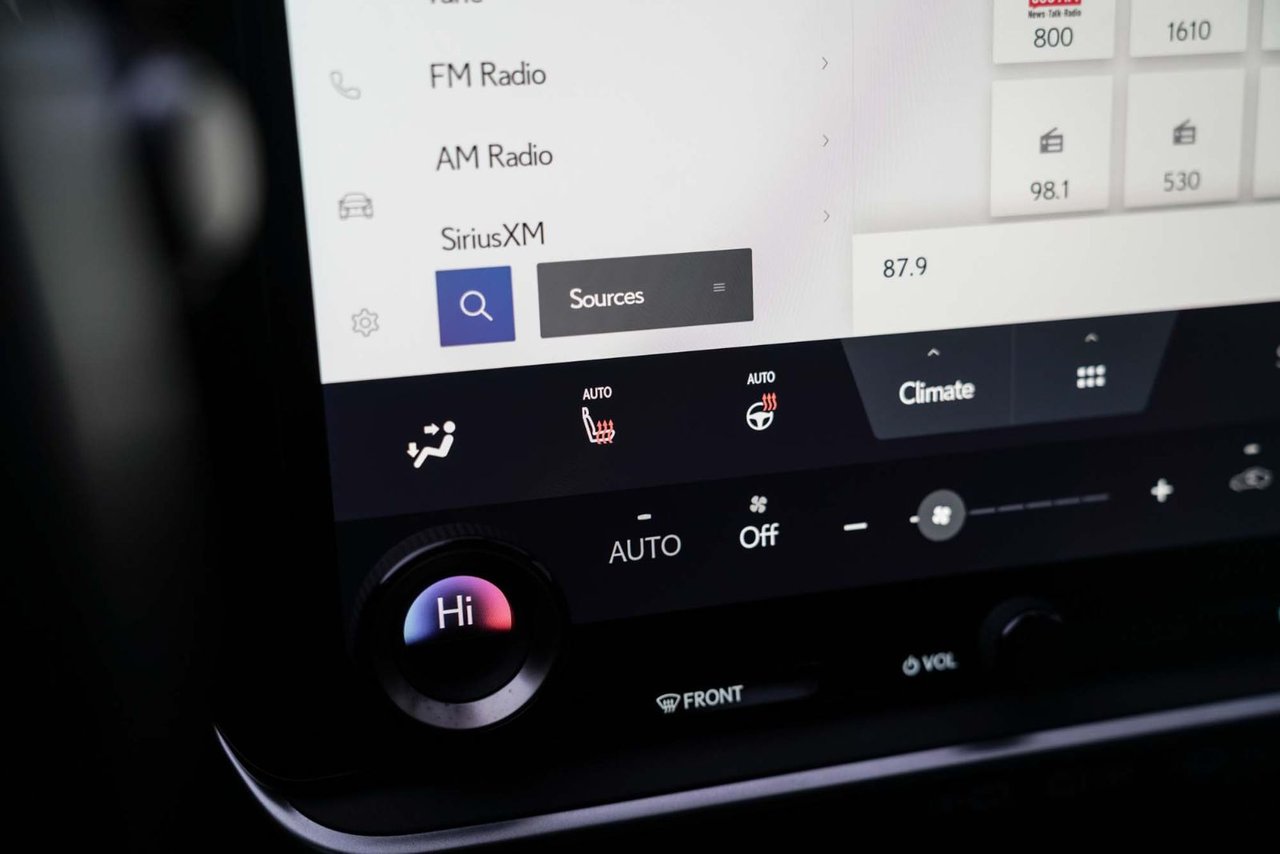 2023 Lexus RZ 450e DEMO SIGNATURE AWD DIRECT4 BAS KM COMME NEUF