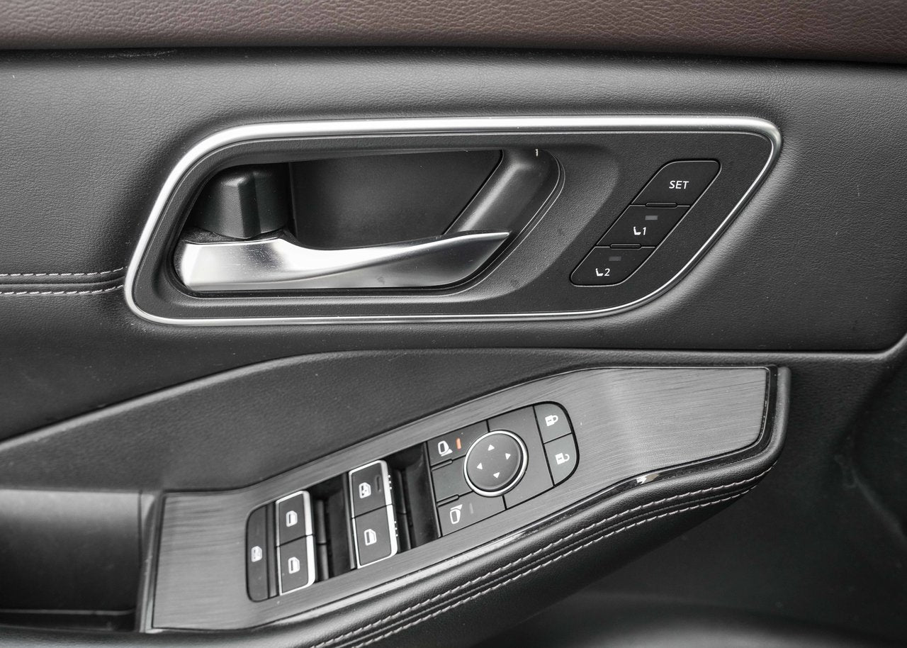 2023 Nissan Rogue Platinum AWD+CAM.360+NAV+CUIR+TOIT.PANO+CARPLAY