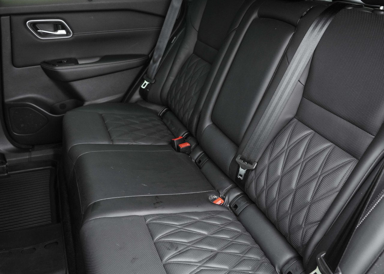 2023 Nissan Rogue Platinum AWD+CAM.360+NAV+CUIR+TOIT.PANO+CARPLAY