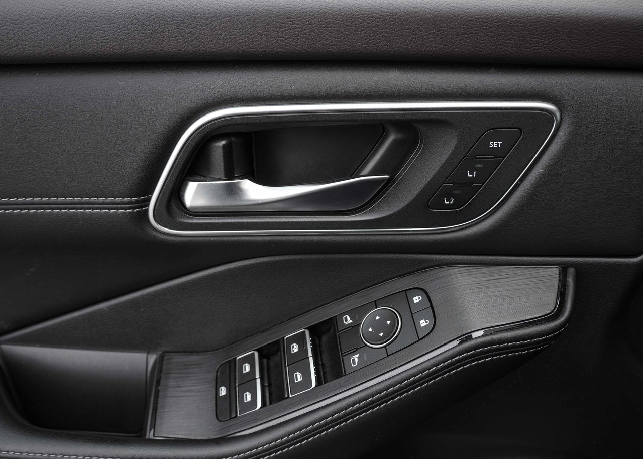 2023 Nissan Rogue Platinum AWD+CAM.360+NAV+CUIR+TOIT.PANO+CARPLAY