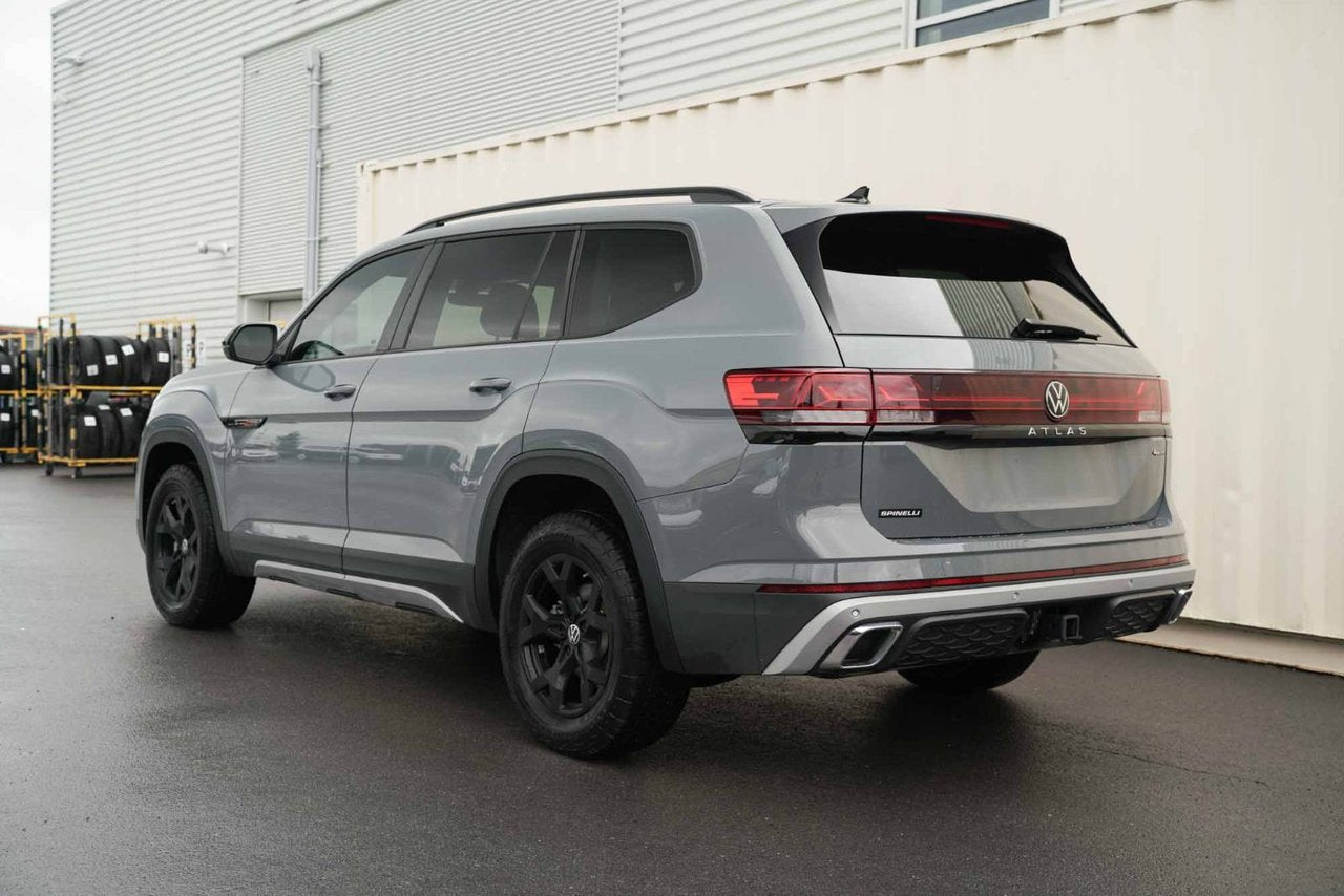 2025 Volkswagen Atlas Peak Edition