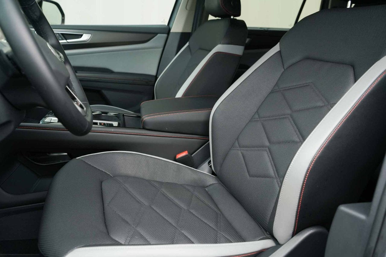 2025 Volkswagen Atlas Peak Edition