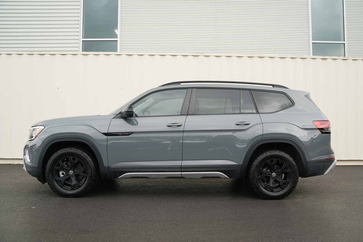 2025 Volkswagen Atlas Peak Edition