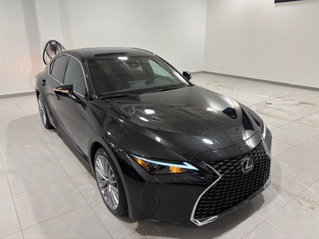 2025 Lexus IS IS 300, AWD LUXURY PACKAGE