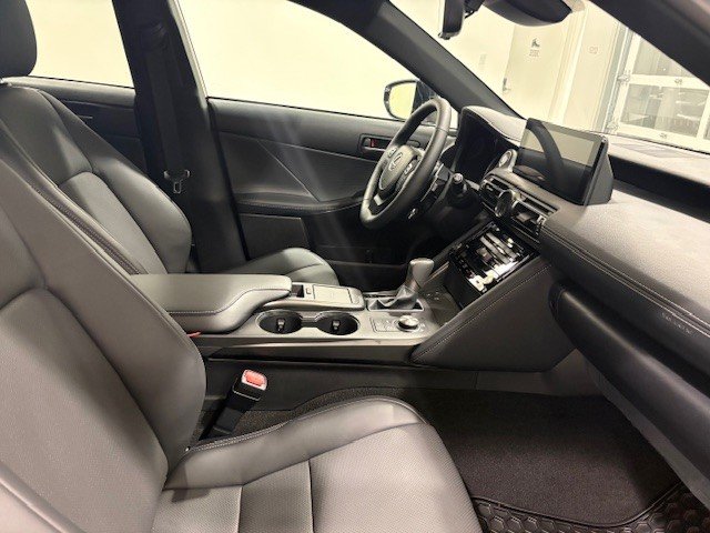 2025 Lexus IS IS 300, AWD LUXURY PACKAGE