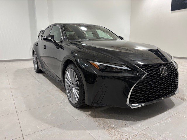 2025 Lexus IS IS 300, AWD LUXURY PACKAGE