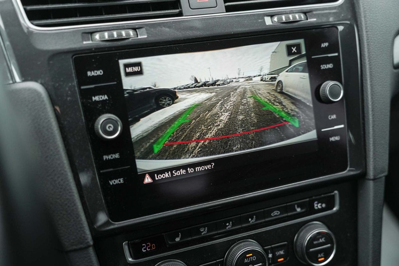 2020 Volkswagen e-Golf COMFORTLINE; A/C CAMERA SIEGES CHAUFFANT MAGS