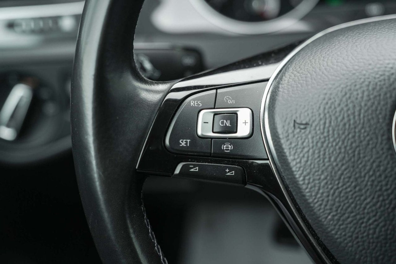 2020 Volkswagen e-Golf COMFORTLINE; A/C CAMERA SIEGES CHAUFFANT MAGS