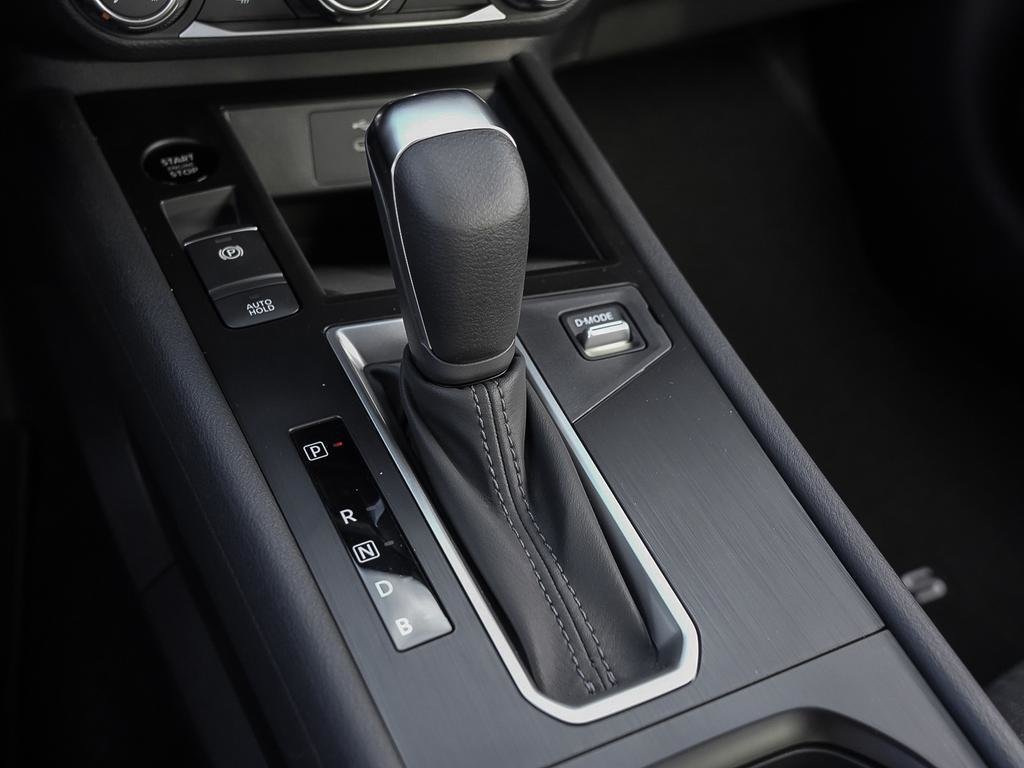 2026 Nissan Kicks S AWD
