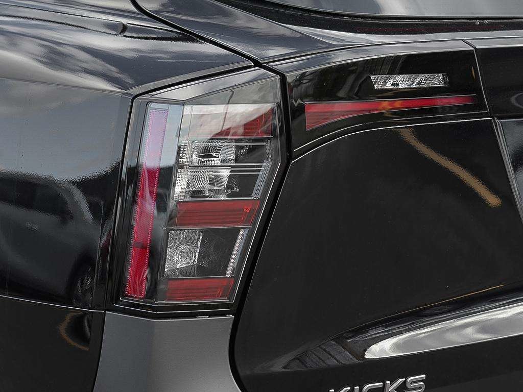 2026 Nissan Kicks S AWD