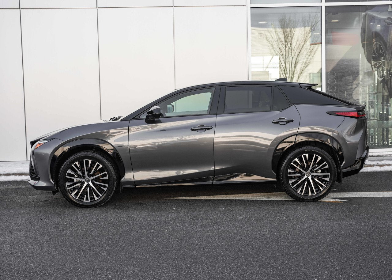 2026 Lexus RZ 450e Luxury