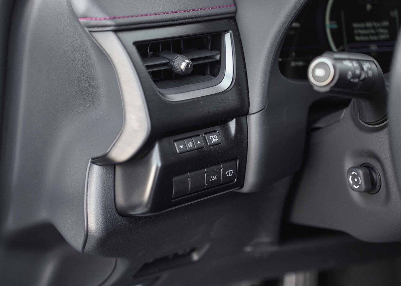 2025 Lexus UX 300h AWD F SPORT 2 CUIR ROUGE NAVI TOIT CARPLAY