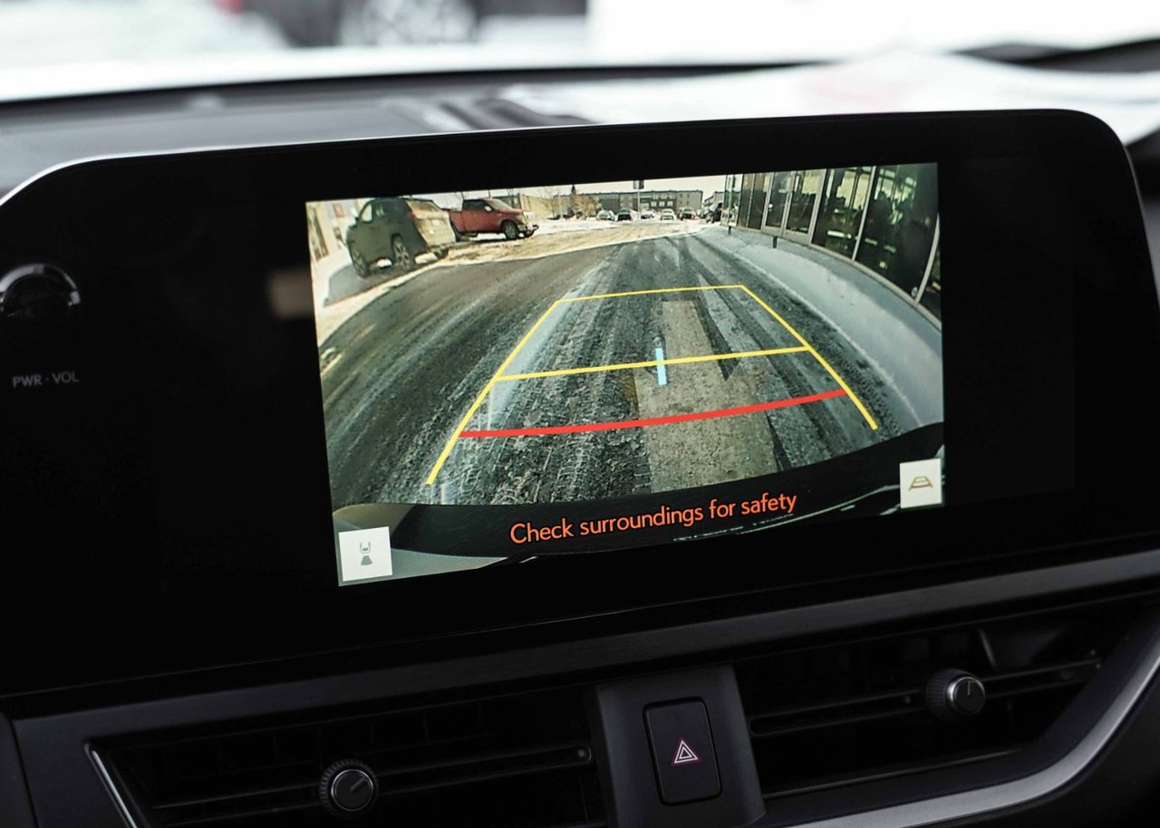 2025 Lexus UX 300h AWD F SPORT 2 CUIR ROUGE NAVI TOIT CARPLAY