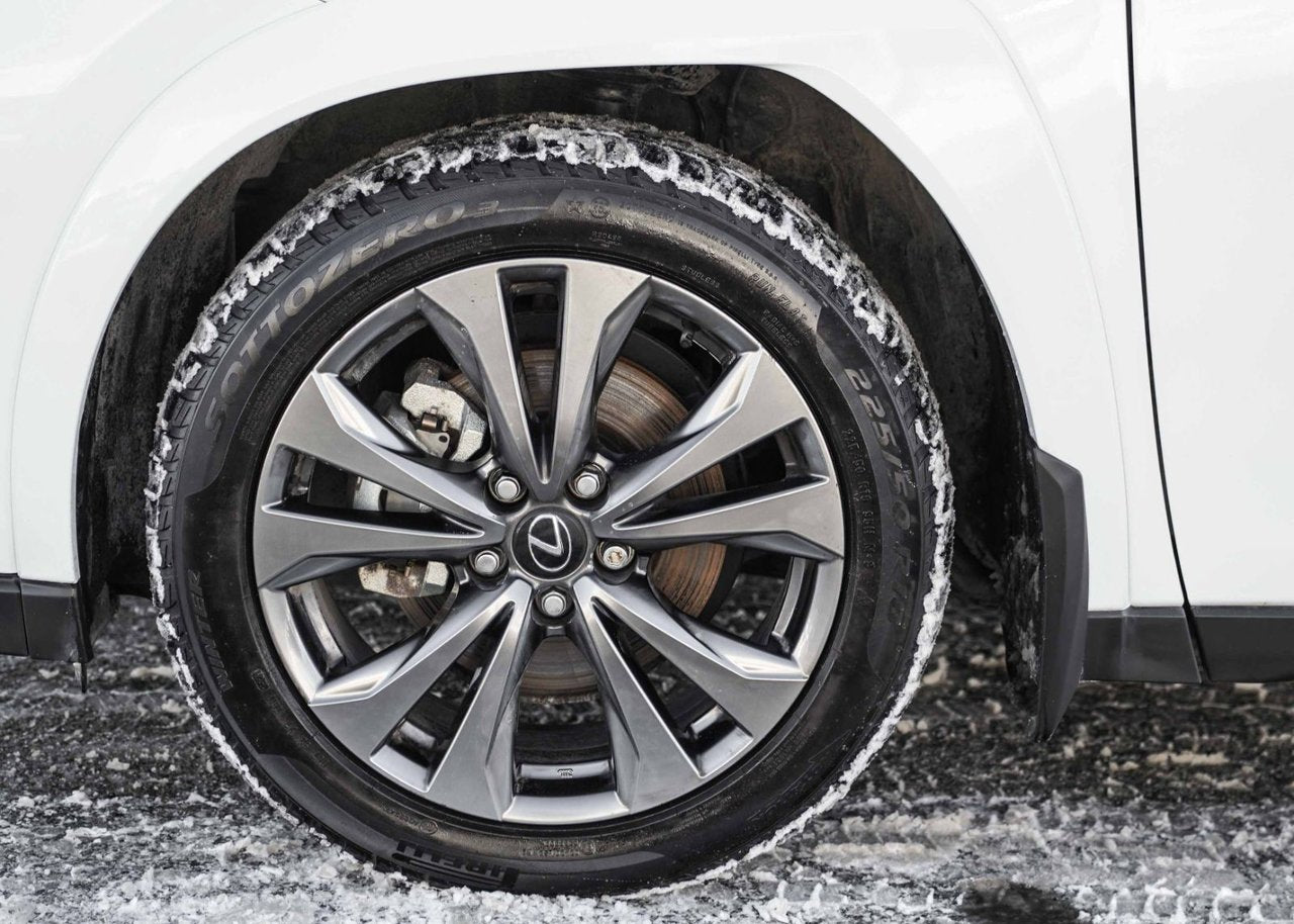 2025 Lexus UX 300h AWD F SPORT 2 CUIR ROUGE NAVI TOIT CARPLAY