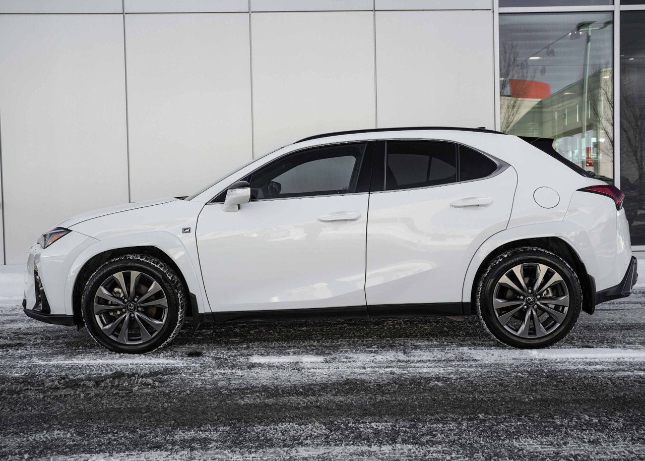 2025 Lexus UX 300h AWD F SPORT 2 CUIR ROUGE NAVI TOIT CARPLAY