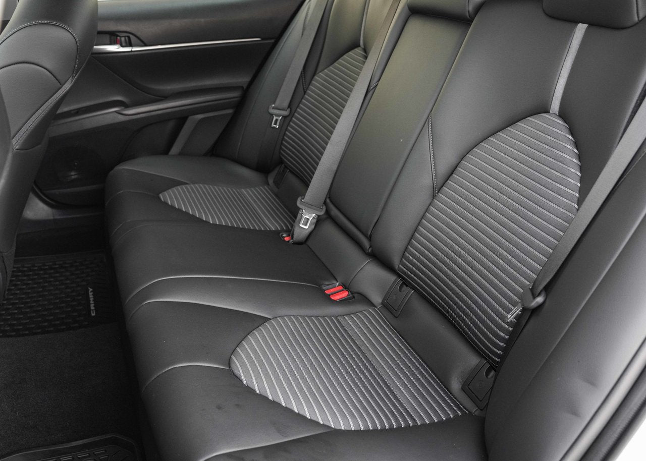 2023 Toyota Camry SE UP Hybrid