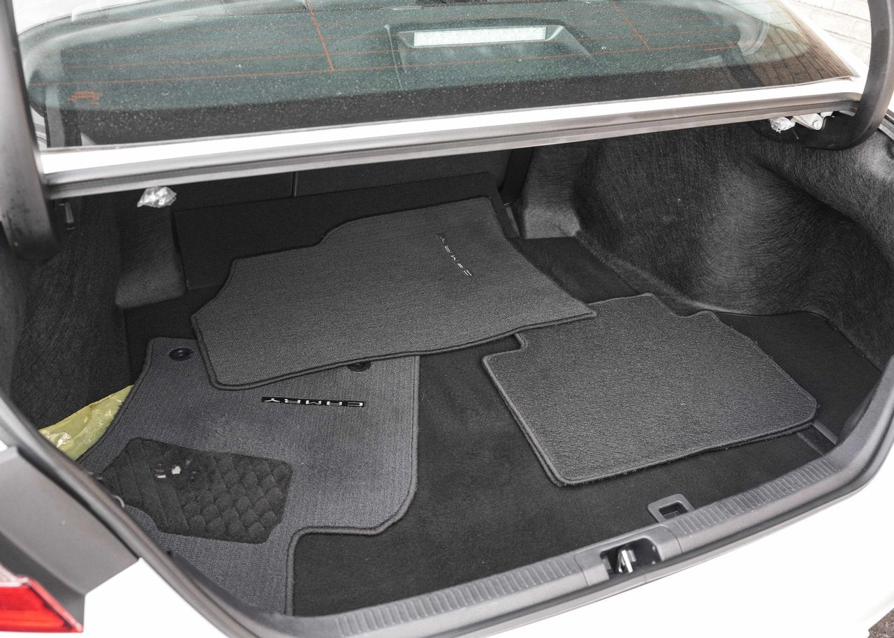 2023 Toyota Camry SE UP Hybrid