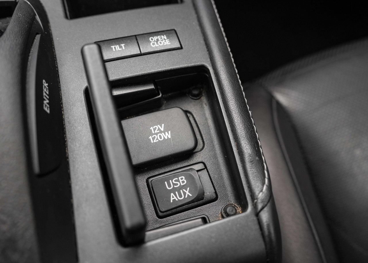 2011 Lexus CT 200h TECHNOLOGIE FWD; HYBRIDE CUIR TOIT NAV *GARANTIE*