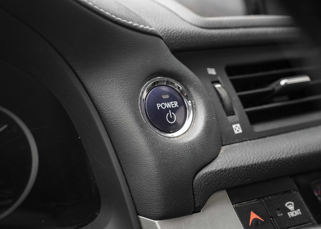 2011 Lexus CT 200h TECHNOLOGIE FWD; HYBRIDE CUIR TOIT NAV *GARANTIE*