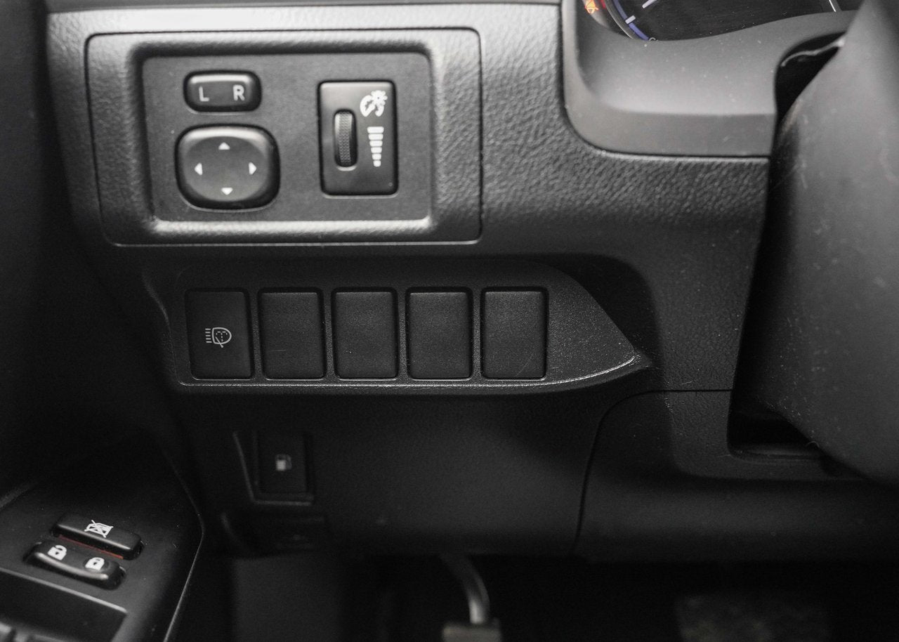 2011 Lexus CT 200h TECHNOLOGIE FWD; HYBRIDE CUIR TOIT NAV *GARANTIE*