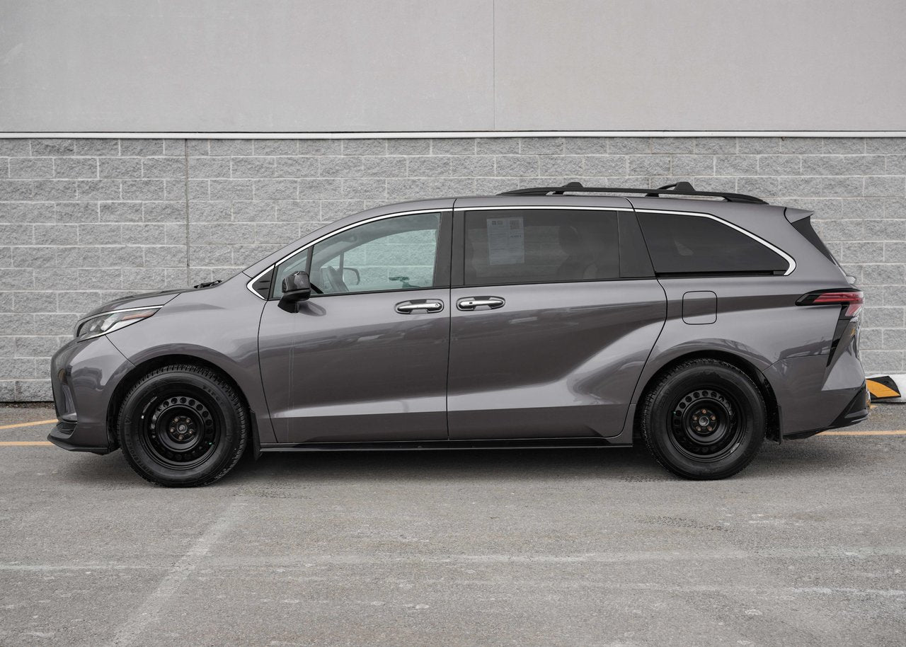 2022 Toyota Sienna XSE