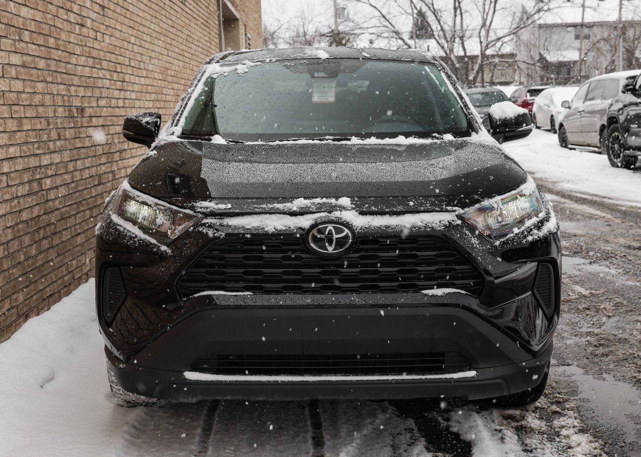 2023 Toyota RAV4 LE AWD