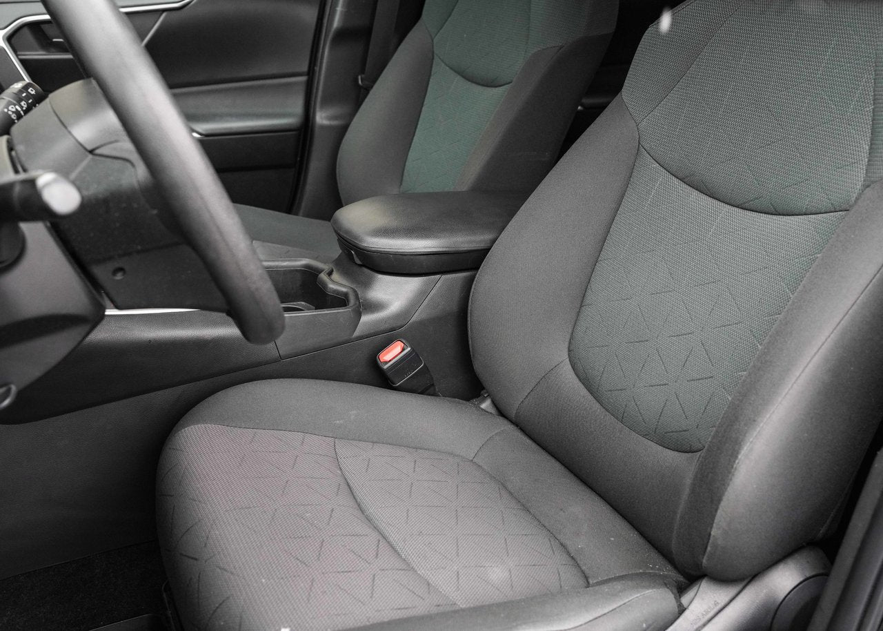 2023 Toyota RAV4 LE AWD