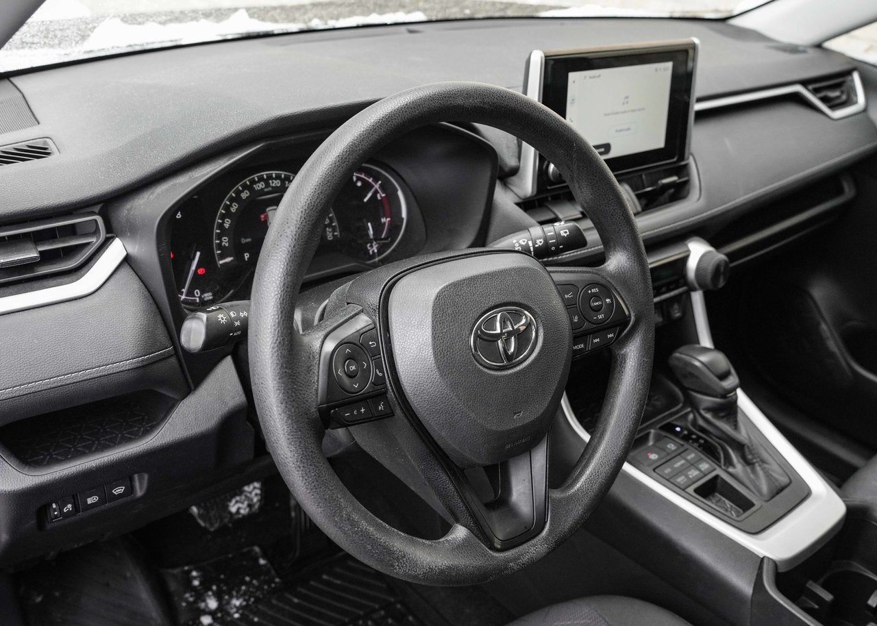 2023 Toyota RAV4 LE AWD