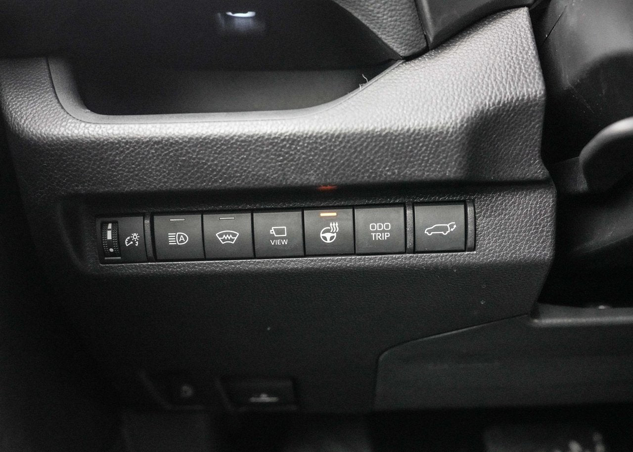 2025 Toyota RAV4 Hybrid XSE TECH