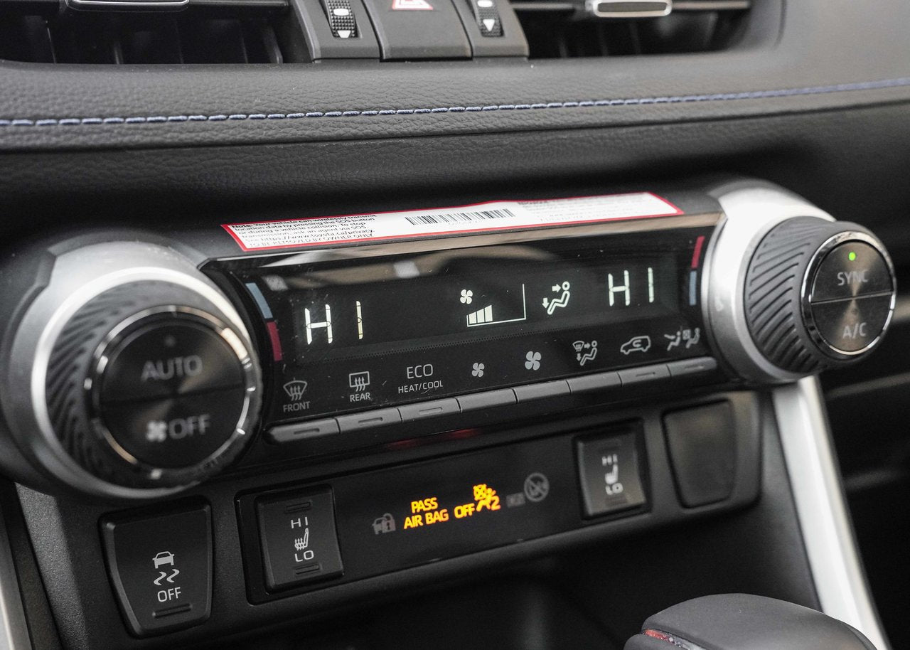 2025 Toyota RAV4 Hybrid XSE TECH