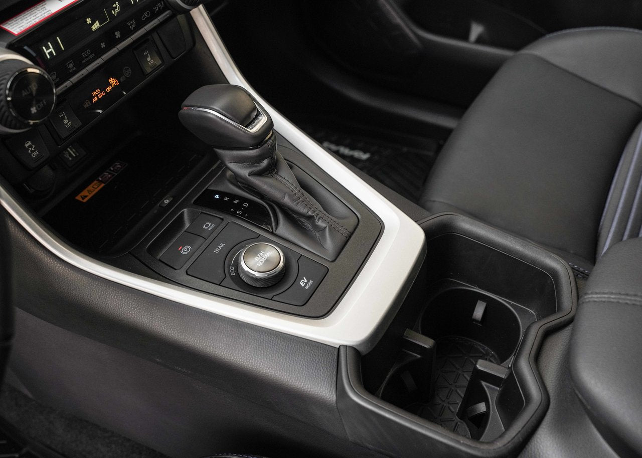 2025 Toyota RAV4 Hybrid XSE TECH