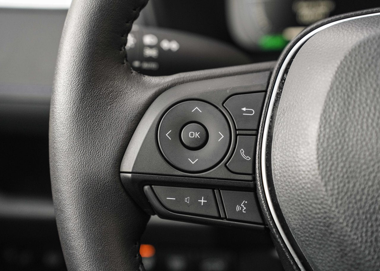 2025 Toyota RAV4 Hybrid XSE TECH