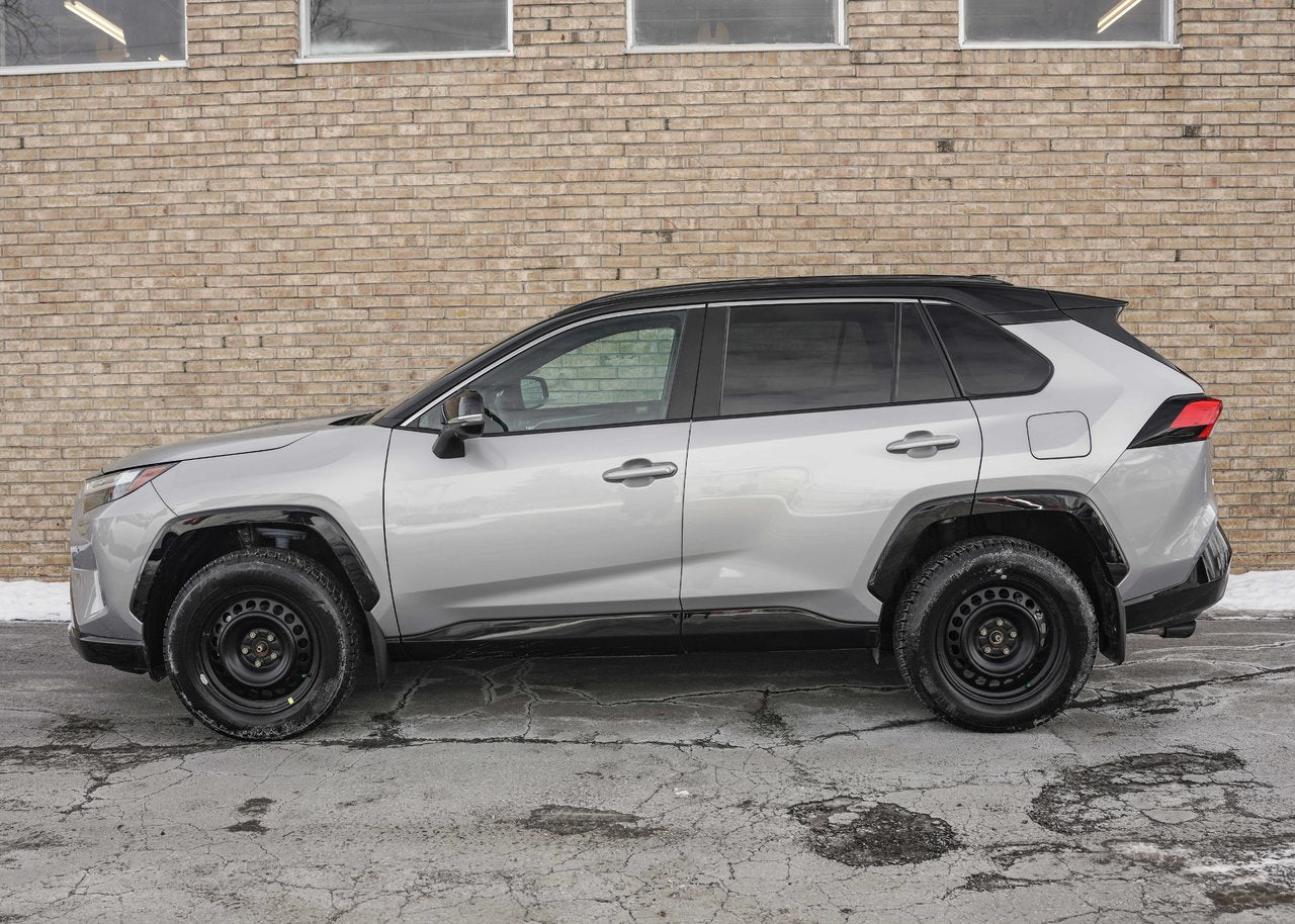 2025 Toyota RAV4 Hybrid XSE TECH