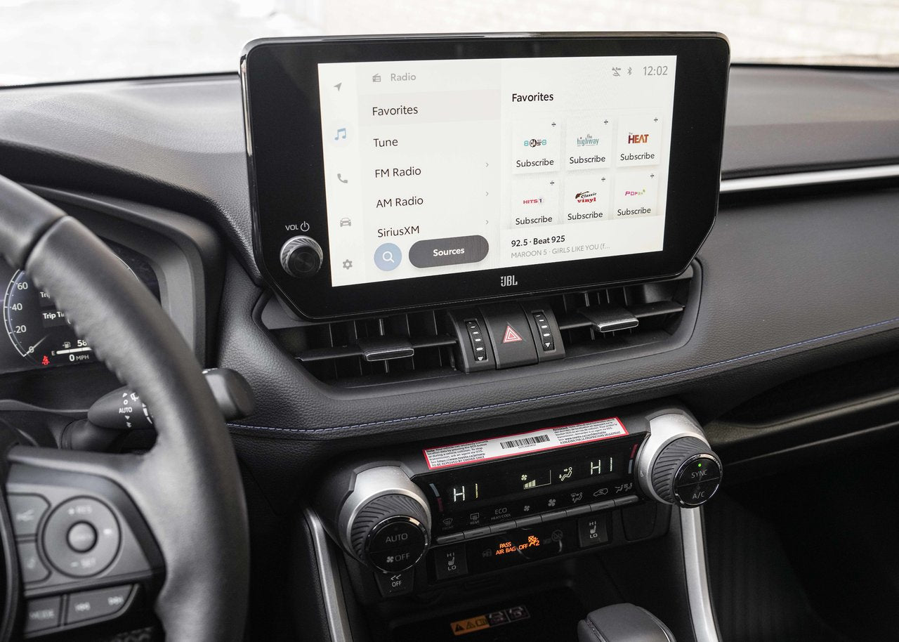 2025 Toyota RAV4 Hybrid XSE TECH