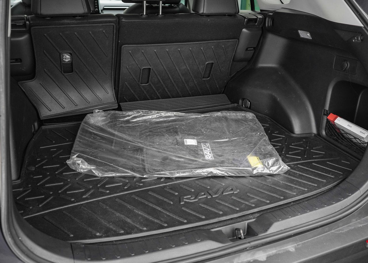 2019 Toyota RAV4 *XLE PREMIUM*