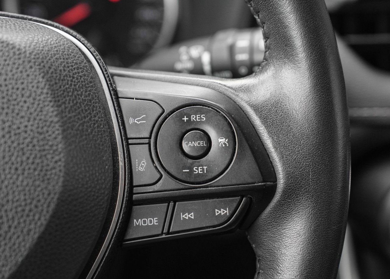 2019 Toyota RAV4 *XLE PREMIUM*